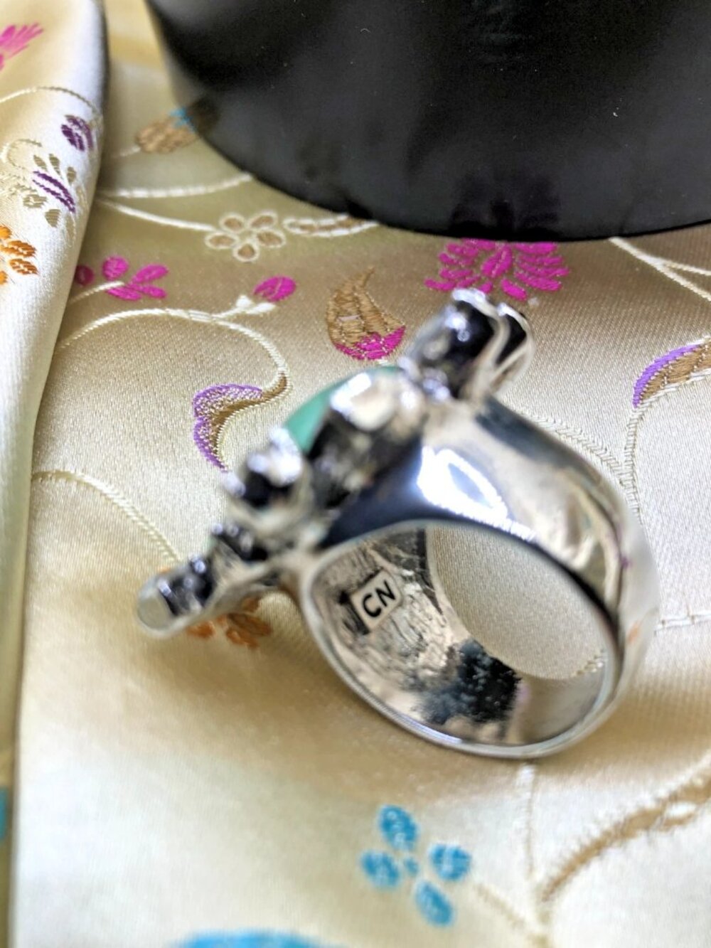 Arnold Scaasi Starburst Cocktail Ring Green Cabochon size 8.5 Vintage, oversize - Picture 5 of 13